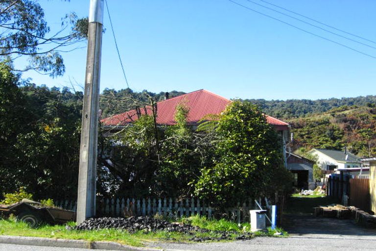 Photo of property in 233 Marsden Road, Greymouth, 7805