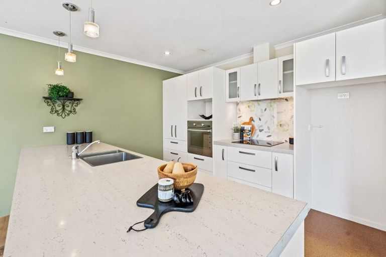 Photo of property in 11 North Crest Drive, Onerahi, Whangarei, 0110