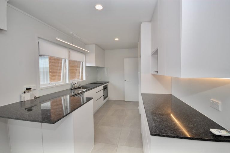 Photo of property in 3/4 Rangitoto Terrace, Milford, Auckland, 0620