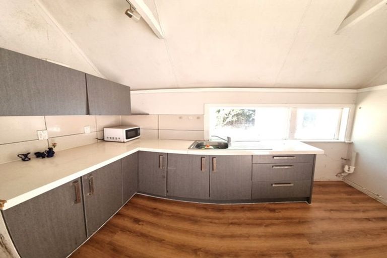 Photo of property in 10 Chesterton Street, Johnsonville, Wellington, 6037