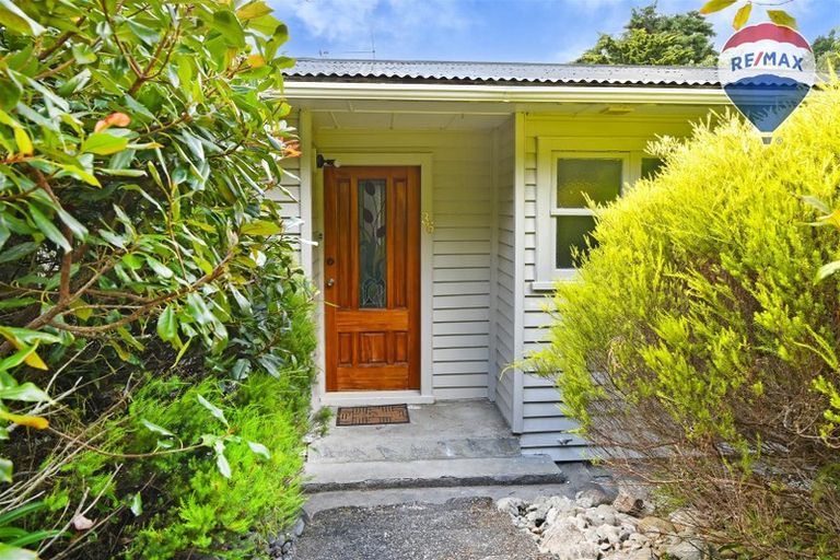 Photo of property in 36 Holborn Drive, Stokes Valley, Lower Hutt, 5019