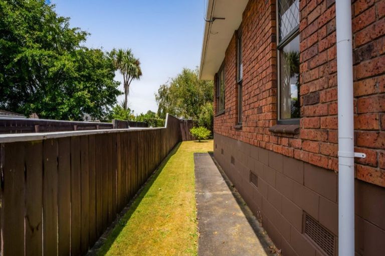 Photo of property in 14 Poplar Grove, Whalers Gate, New Plymouth, 4310