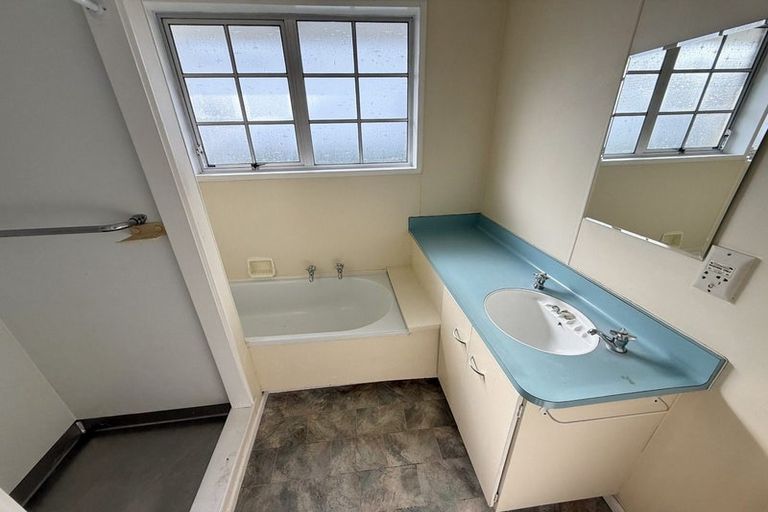 Photo of property in 208a Waterloo Road, Hutt Central, Lower Hutt, 5011