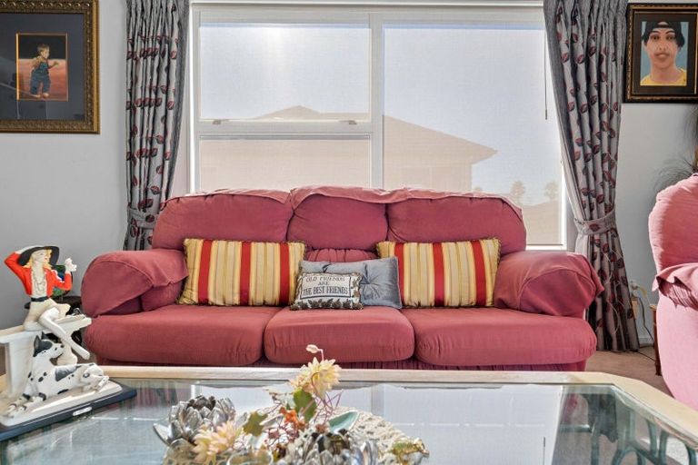 Photo of property in 2 Seychelles Drive, Papamoa Beach, Papamoa, 3118