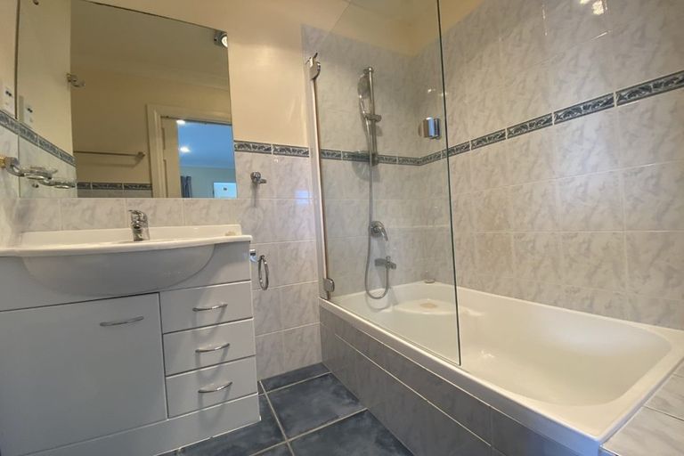 Photo of property in 1 Genesis Place, Flat Bush, Auckland, 2019