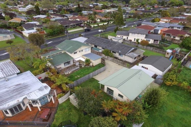 Photo of property in 35 Glen Lynne Avenue, Queenwood, Hamilton, 3210