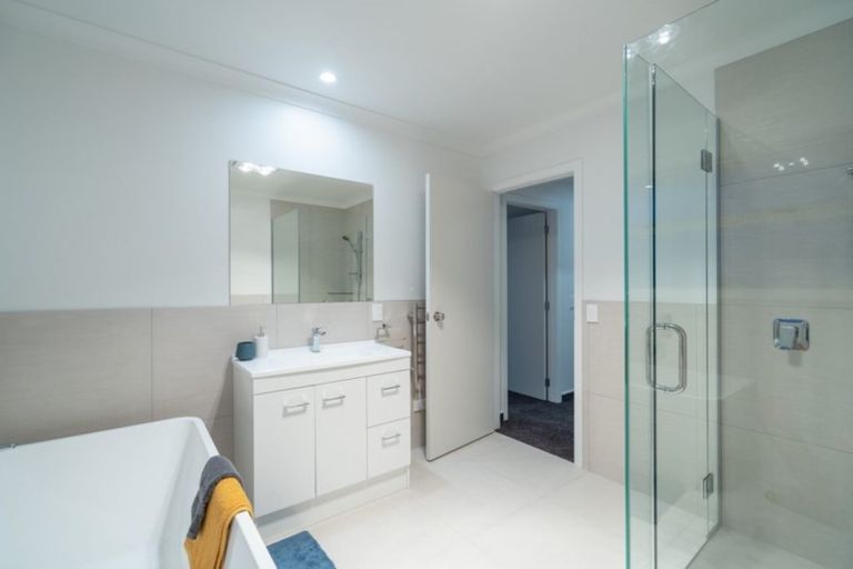 Photo of property in 7 Caterer Lane, Paraparaumu, 5032