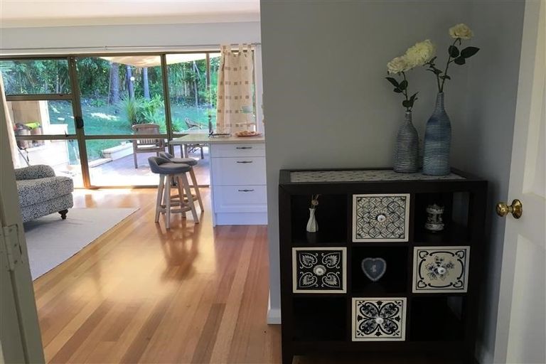 Photo of property in 5 Theodora Place, Mairangi Bay, Auckland, 0630