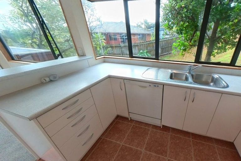 Photo of property in 6/96 William Bayes Place, Red Beach, 0932