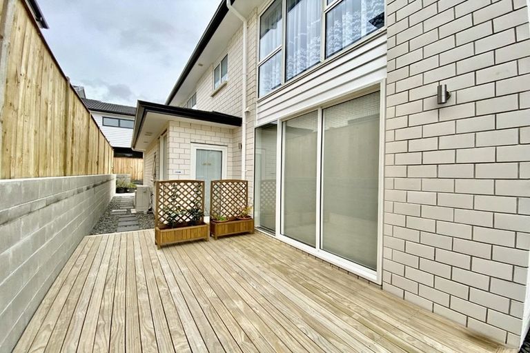 Photo of property in 1 Riwai Street, Flat Bush, Auckland, 2019