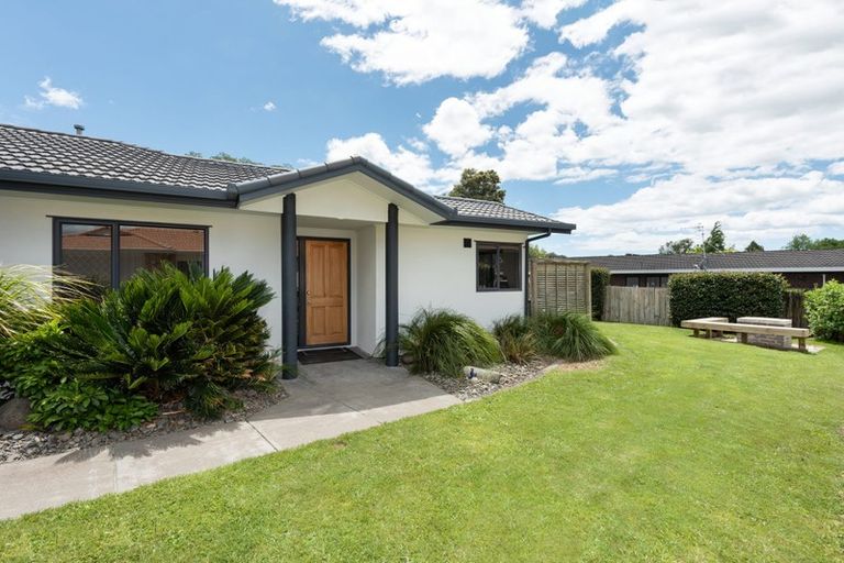 Photo of property in 49 Fairview Place, Te Puke, 3119