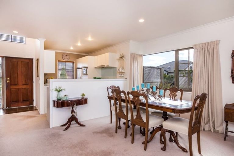 Photo of property in 45 Lakeridge Close, Rangatira Park, Taupo, 3330