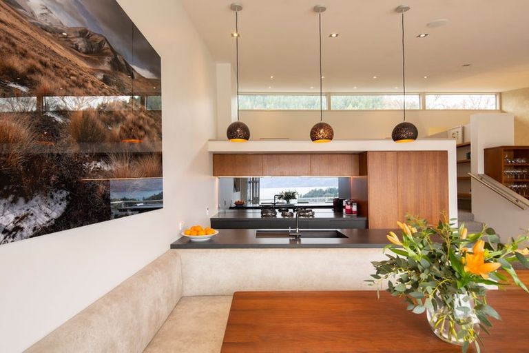 Photo of property in 55c Kent Street, Queenstown, 9300