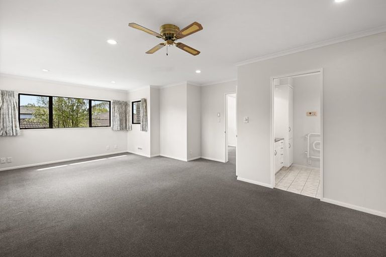 Photo of property in 17 Montrose Crescent, Huntington, Hamilton, 3210