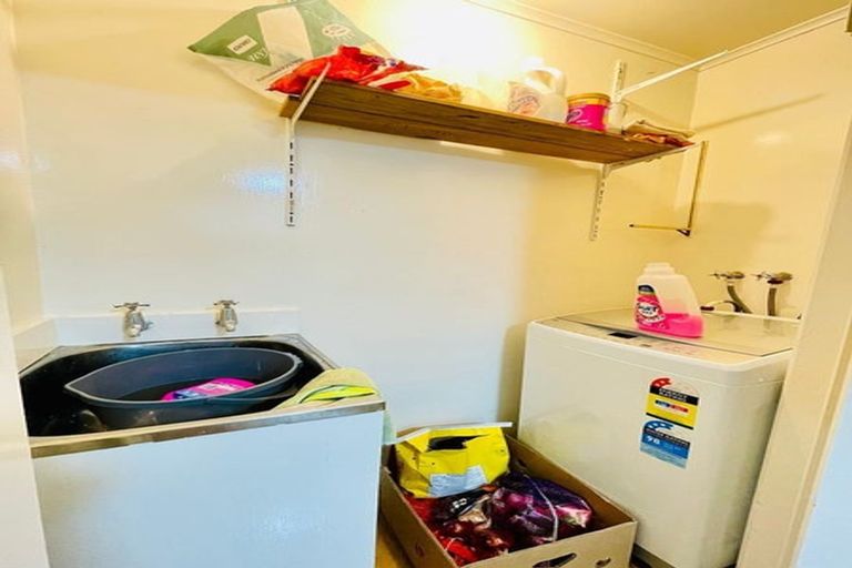 Photo of property in 25 Rosehill Drive, Rosehill, Papakura, 2113