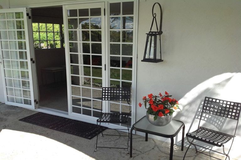 Photo of property in 35 Tremaine Avenue, Two Mile Bay, Taupo, 3330