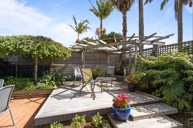 Photo of property in 238 Fairway Drive, Te Kamo, Whangarei, 0112