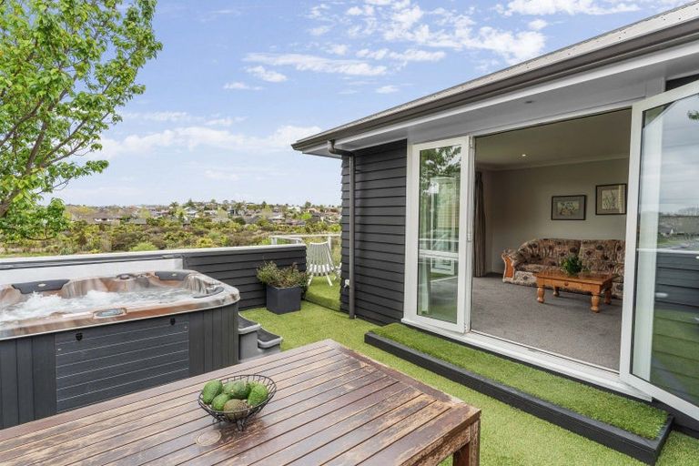 Photo of property in 3 Sutton Way, Bethlehem, Tauranga, 3110