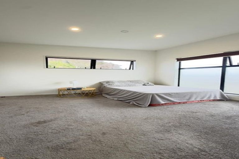 Photo of property in 11e Barrie Avenue, Papatoetoe, Auckland, 2025