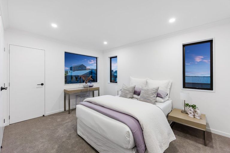 Photo of property in 17 Pakirikiri Street, Long Bay, Auckland, 0630