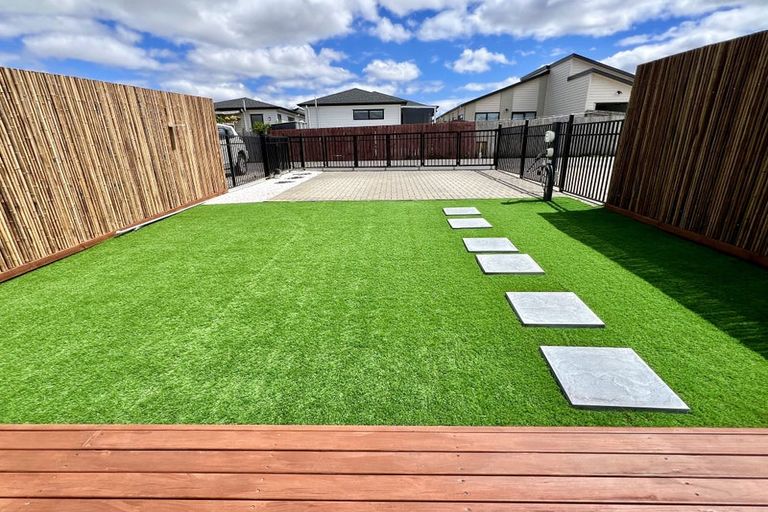 Photo of property in 11b Tributary Parade, Karaka, Papakura, 2113