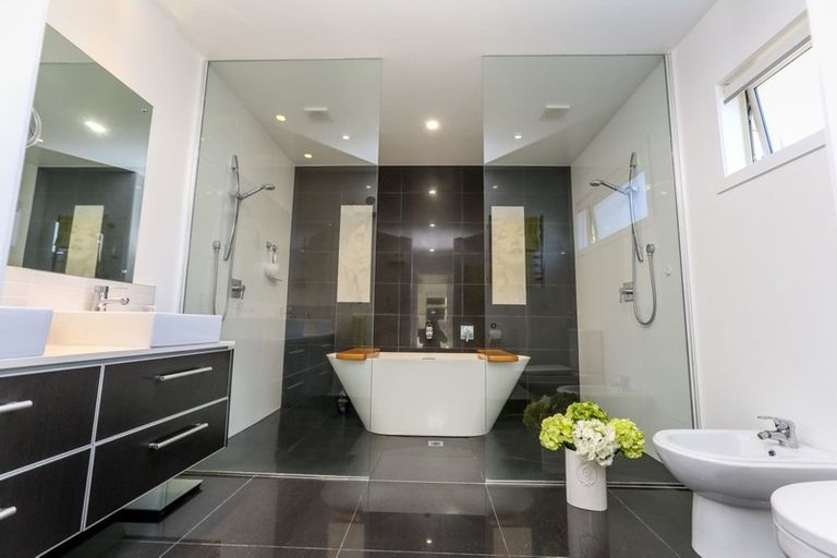 Photo of property in 91c Karina Road, Merrilands, New Plymouth, 4312