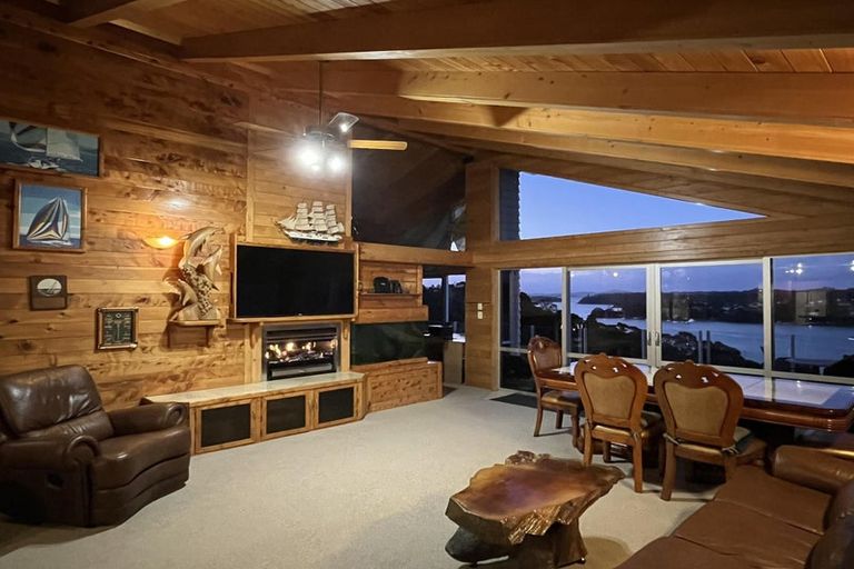 Photo of property in 18 Sir George Back Street, Opua, 0200