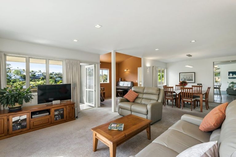 Photo of property in 38 Saddleback Rise, Murrays Bay, Auckland, 0630