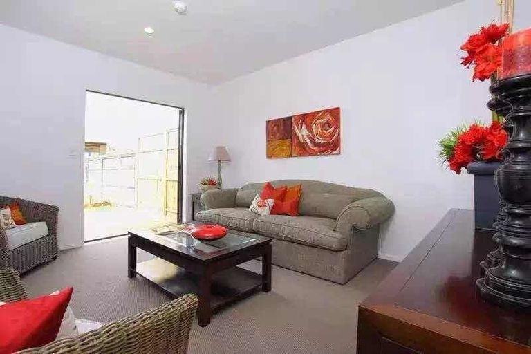 Photo of property in 15/167 Whitney Street, Blockhouse Bay, Auckland, 0600