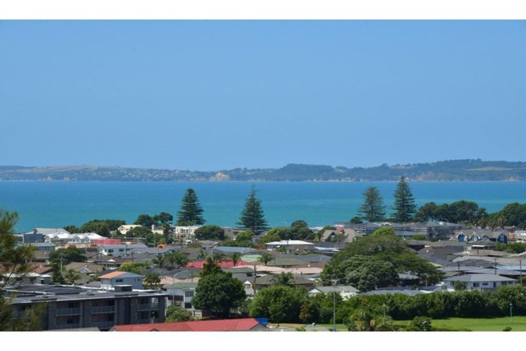 Photo of property in 11b Orewa Heights Crescent, Orewa, 0931