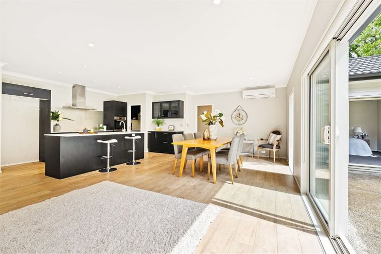 Photo of property in 44 Crabb Fields Lane, Riverhead, 0820