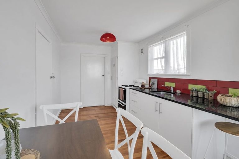 Photo of property in 33 Matipo Street, Castlecliff, Whanganui, 4501