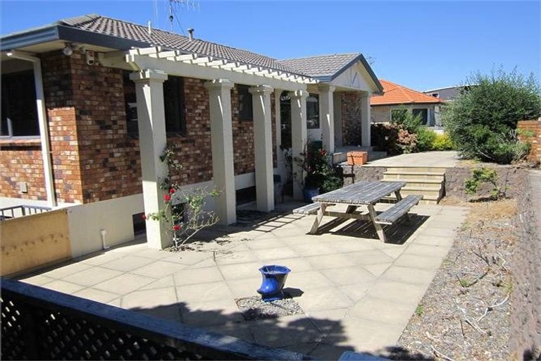 Photo of property in 71a Oceanview Road, Mount Maunganui, 3116