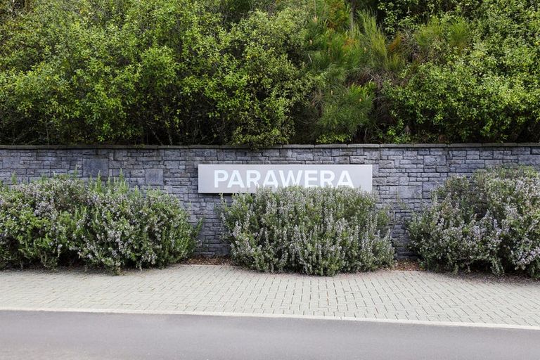 Photo of property in 7 Parawera Drive, Acacia Bay, Taupo, 3330