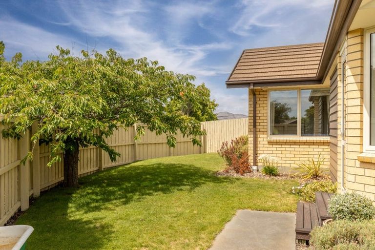 Photo of property in 1/27 Kirsten Place, Parklands, Christchurch, 8083