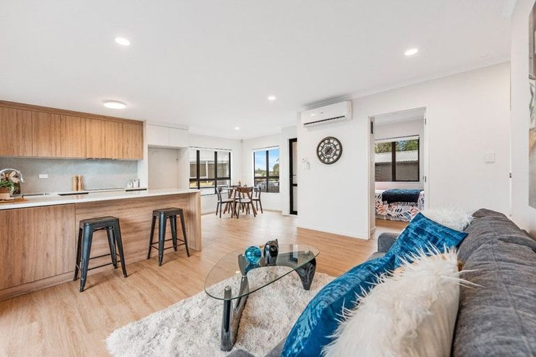 Photo of property in 11 Murillo Place, Henderson, Auckland, 0612