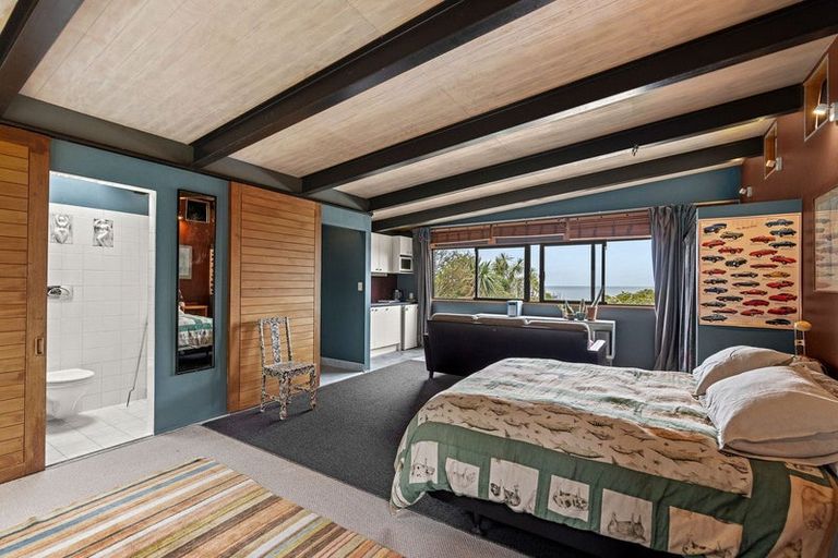 Photo of property in 198a Mount Pleasant Road, Mount Pleasant, Christchurch, 8081