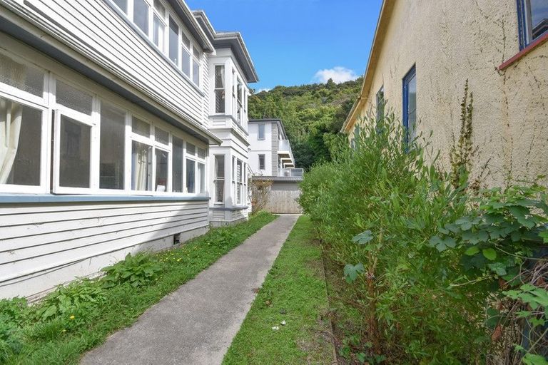 Photo of property in 84 Queen Street, North Dunedin, Dunedin, 9016