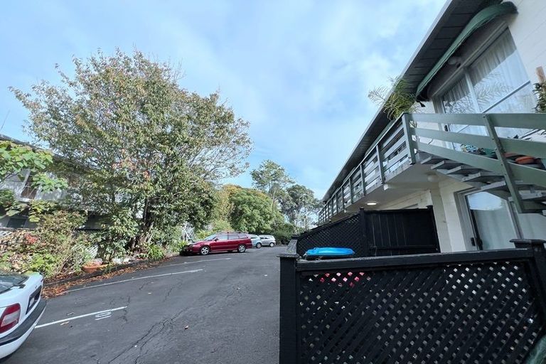 Photo of property in 2/7 Edenvale Park Road, Mount Eden, Auckland, 1024