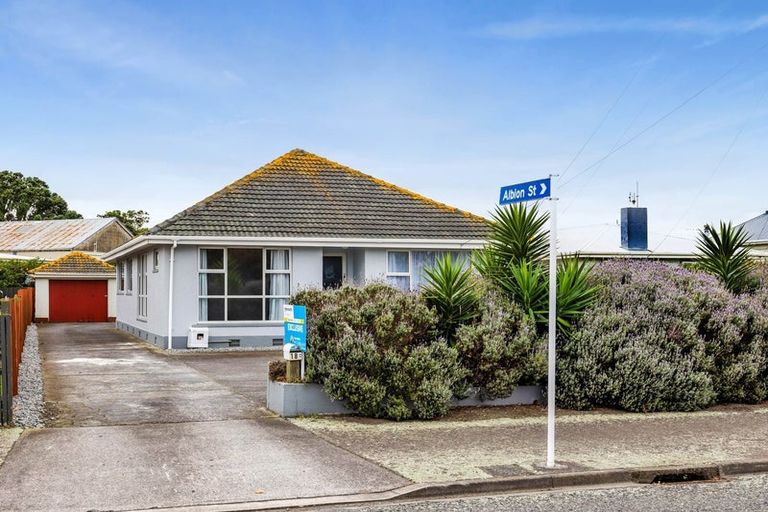 Photo of property in 18 Grey Street, Hawera, 4610
