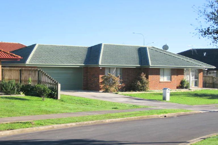 Photo of property in 3 Blowers Place, Flat Bush, Auckland, 2019