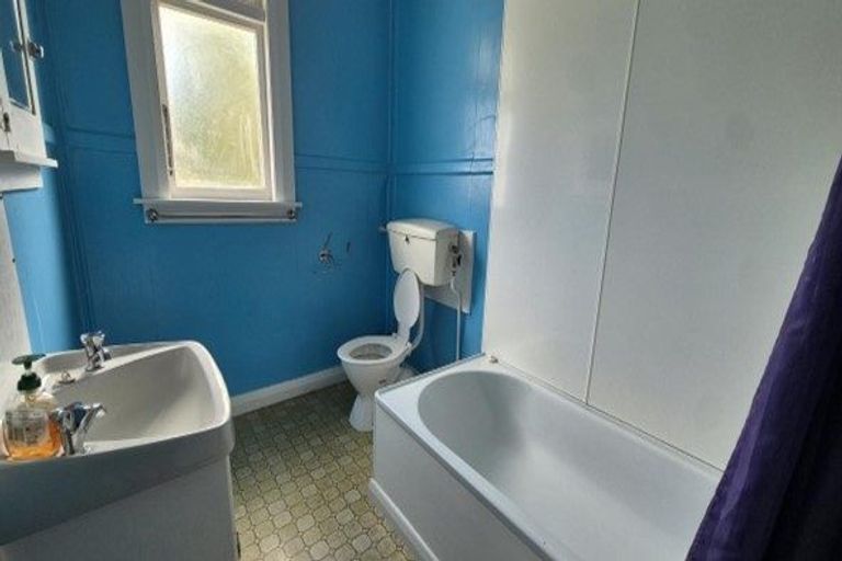 Photo of property in 27 Manapouri Crescent, Hokowhitu, Palmerston North, 4410