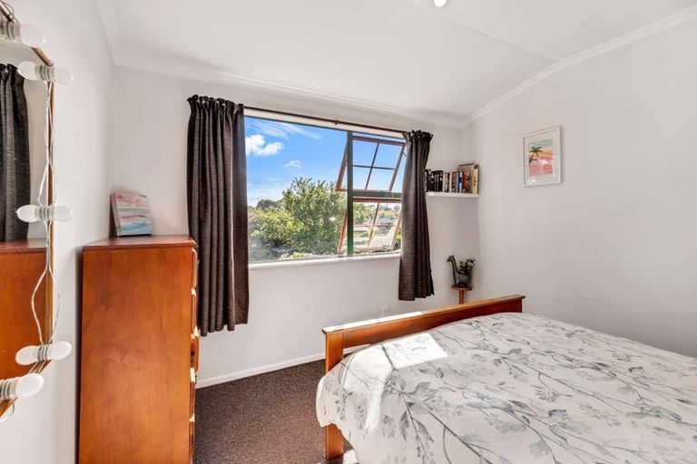Photo of property in 5 Rangitira Avenue, Palmerston North, 4414