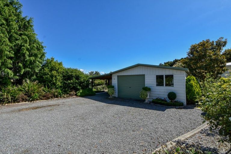 Photo of property in 60 Charles Street, Carterton, 5713