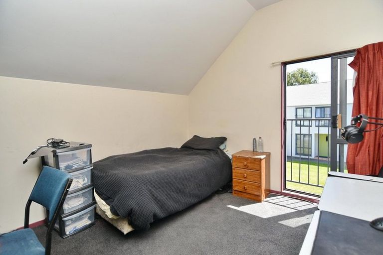 Photo of property in 5/74 Hansons Lane, Upper Riccarton, Christchurch, 8041