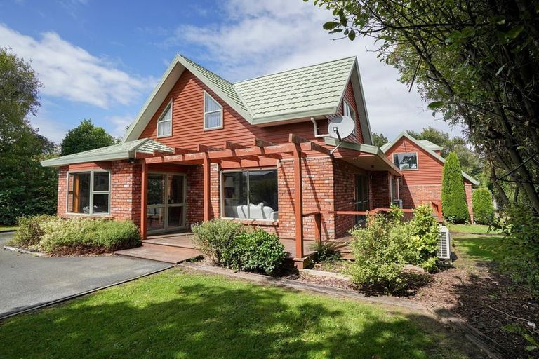 Photo of property in 135 Heywood Street, Grasmere, Invercargill, 9810