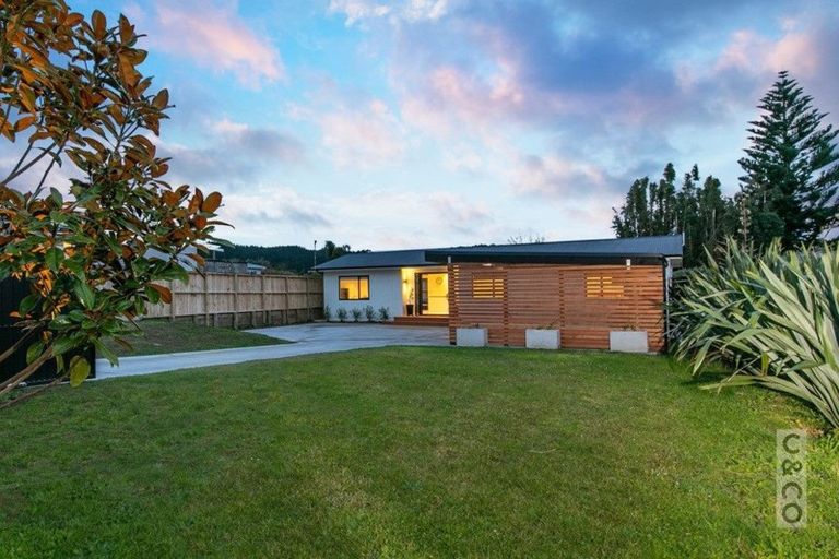 Photo of property in 27 Maude Street, Riverhead, 0820