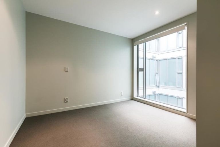 Photo of property in Portal Apartments, 6c/42 Cable Street, Te Aro, Wellington, 6011