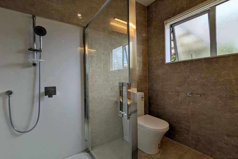 Photo of property in 16 Kira Road, Flat Bush, Auckland, 2016