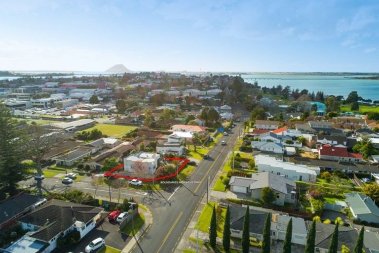 Photo of property in 393 Devonport Road, Tauranga South, Tauranga, 3112
